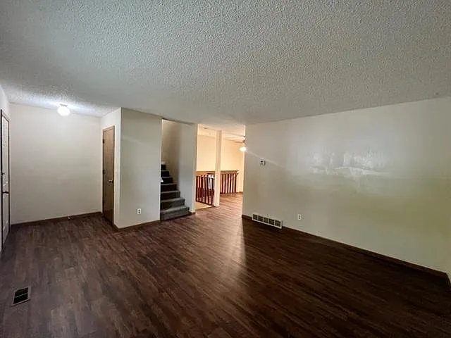 3 bed, 1632 sqft, $2,300 — Photo 3