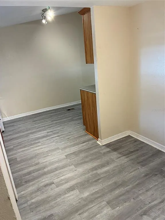 1 bed, 1.0 bath, 780 sqft, $1,350 — Photo 1
