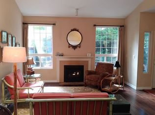 8629 240th St SW APT A2, Edmonds, WA 98026