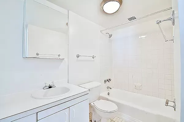 Rented by Platinum Properties | media 9