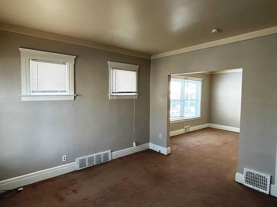 1st image of 717 Plum St
