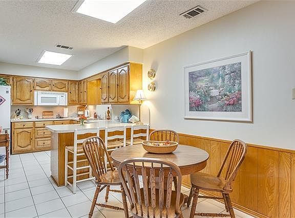 4th image of 2914 Country Place Ct
