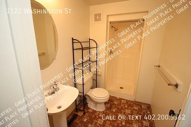 1122 Washington St — Photo 11