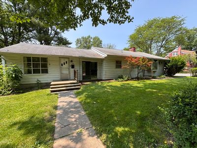 443 N 8th St, Stroudsburg, PA, 18360