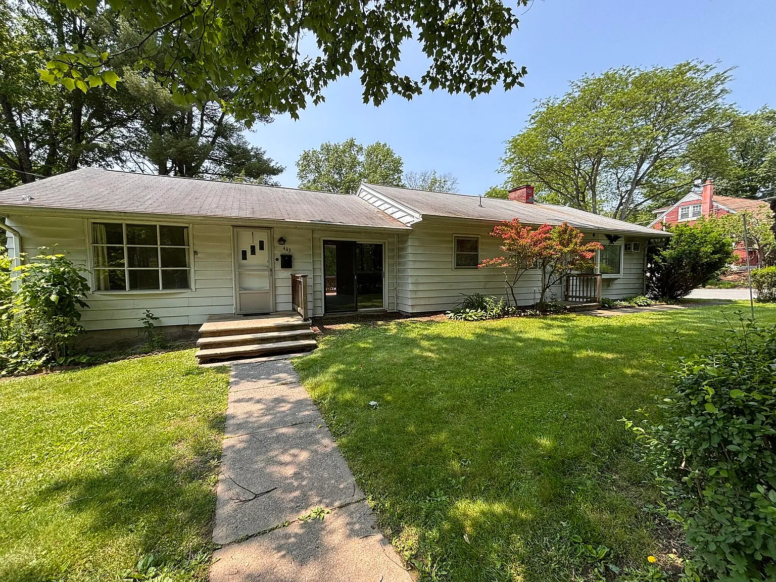 443 N 8th St photo 1