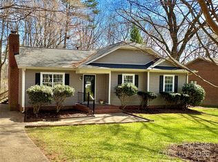 21228 Pine Ridge Dr, Cornelius, NC 28031