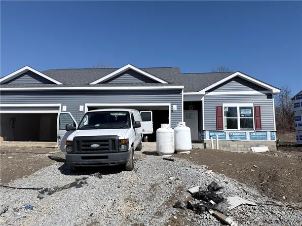 3069 Audrey Dr, Hempfield Township, PA 15601