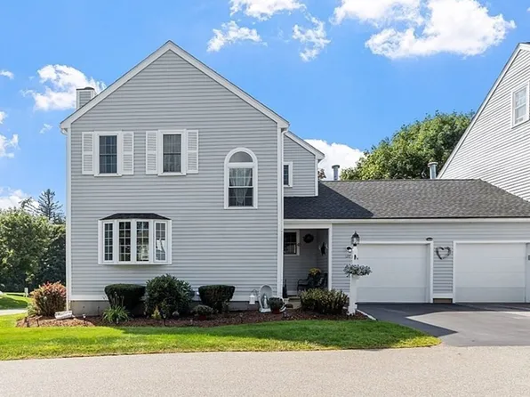 137 Whittier Meadows Dr, Amesbury, MA 01913