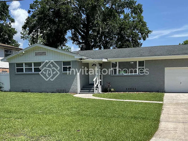 8519 Lamanto Ave N — Photo 1