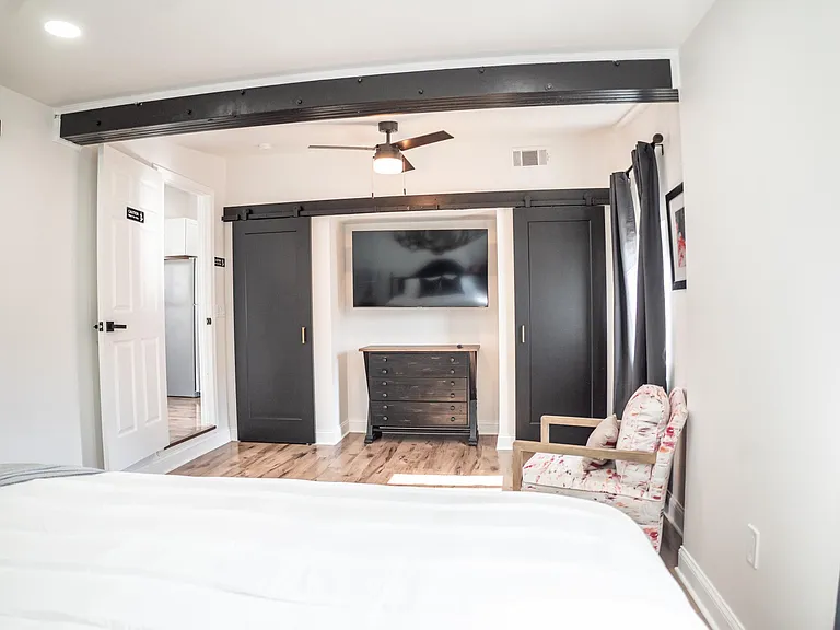 3720 Taft Ave — Photo 11