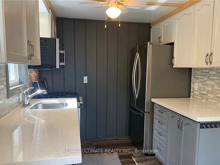 1355 Green Lake Rd — Photo 9