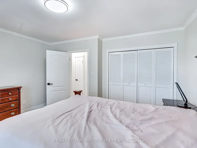 273 Riverview Blvd — Photo 18