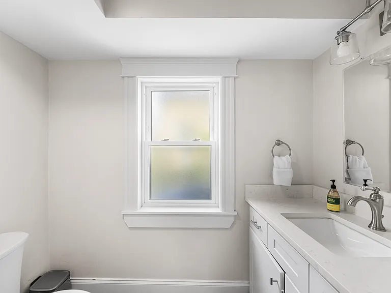 114 Moreland St #1 — Photo 10