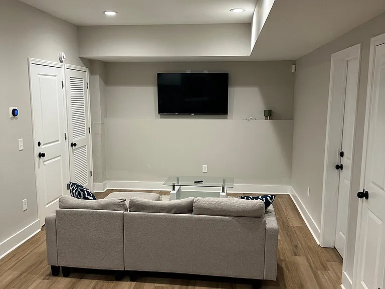 957 Ashby Grv SW — Photo 8