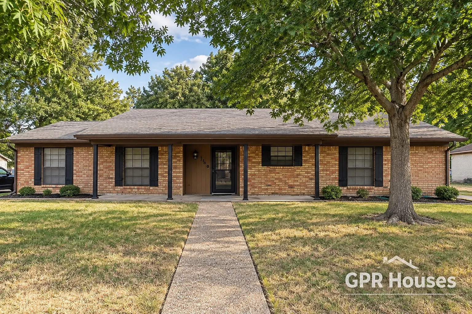 3 bed, 1571 sqft, $1,950 — Photo 1