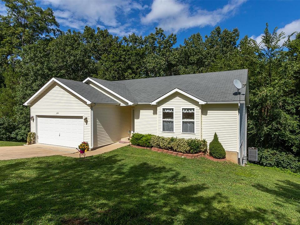 2nd image of 653 Osage Lake Dr