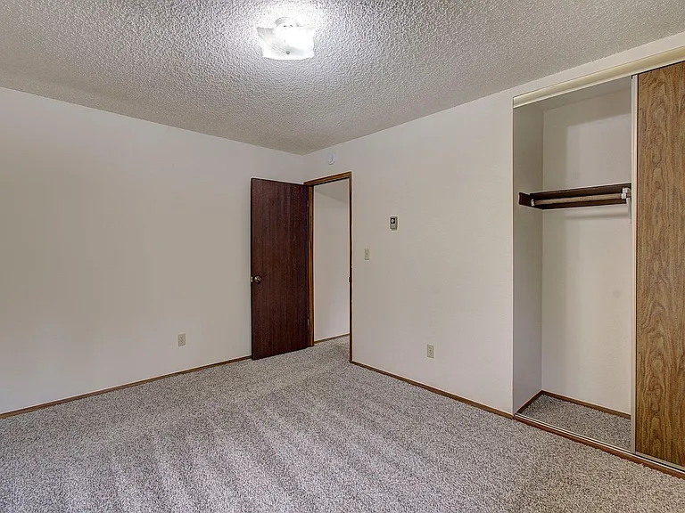 830-858 Washougal River Rd — Photo 20