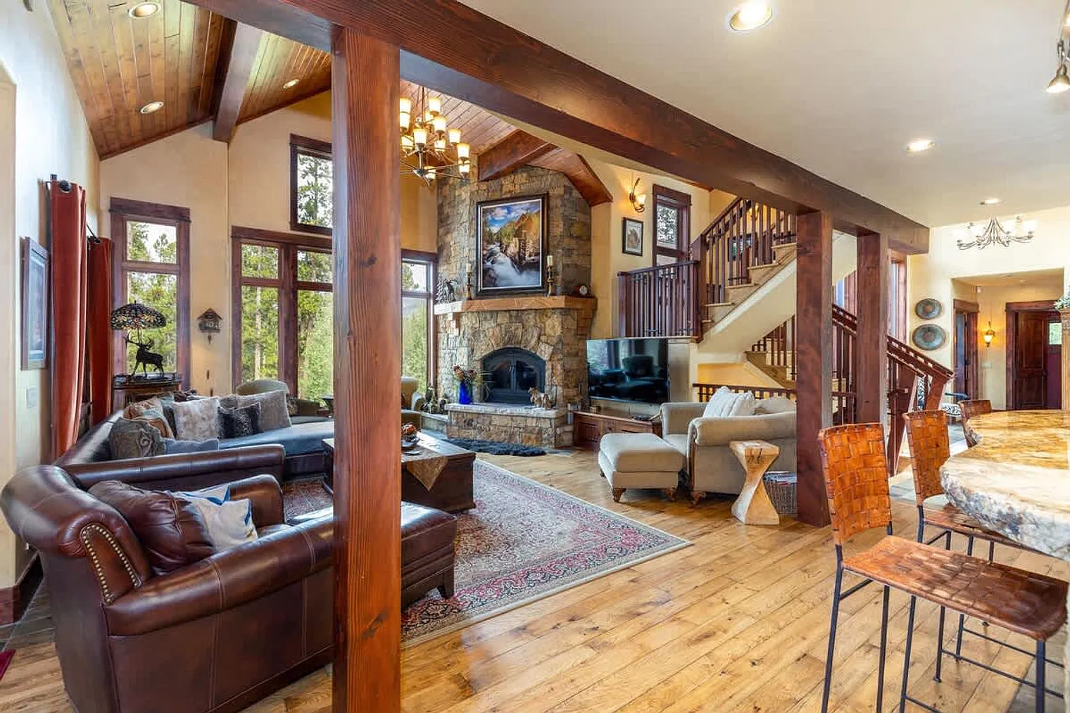 4 bed, 4.0 bath, $15,938 — Photo 2