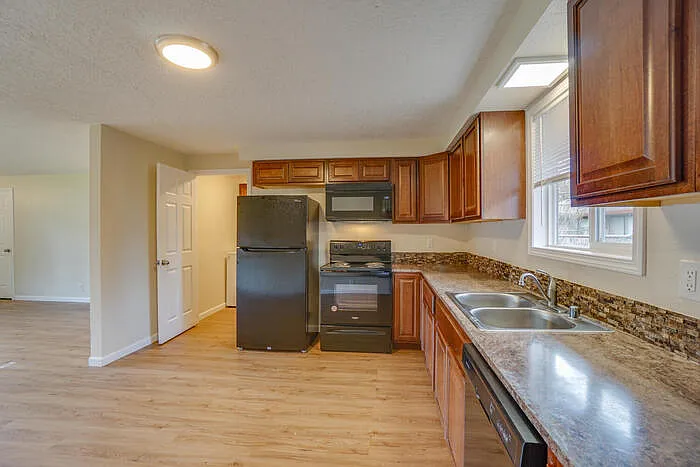 904 NE 106th Ave #904 — Photo 13