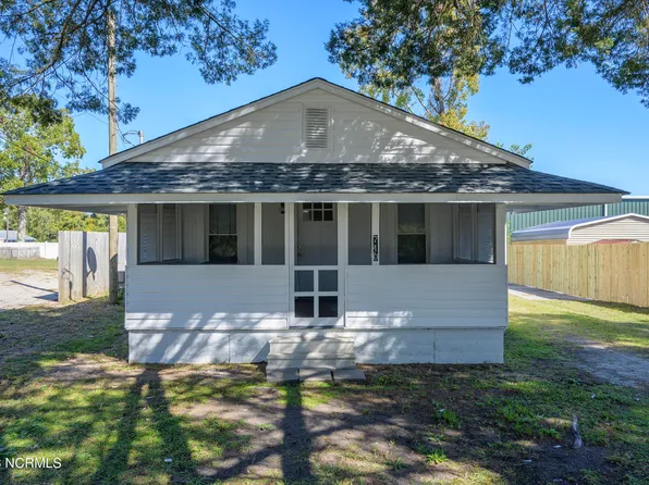 710 N C Street, Bridgeton, NC 28519