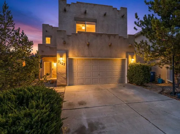 7527 Cricket Hill Dr NE, Albuquerque, NM 87113