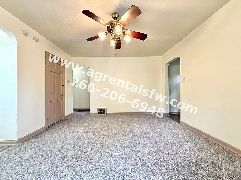 4018 S Clinton St — Photo 3