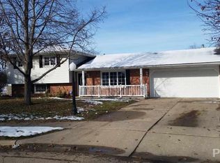 1141 W Chestnut Ct, Chillicothe, IL