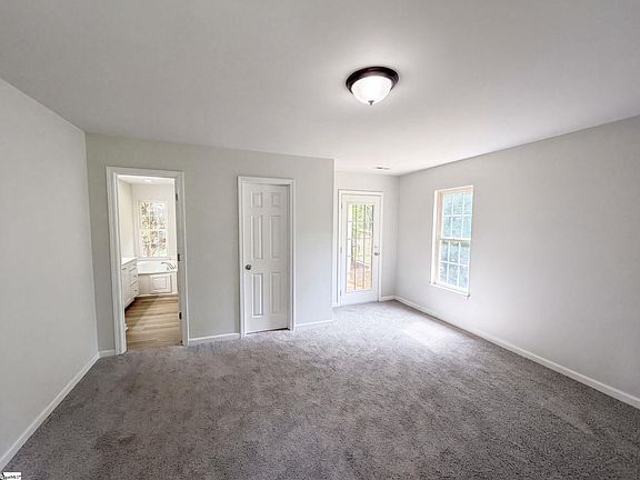 4th image of 520 Patriot Way