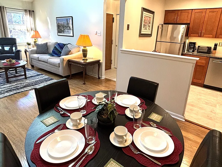 836 S Howard St #B — Photo 32