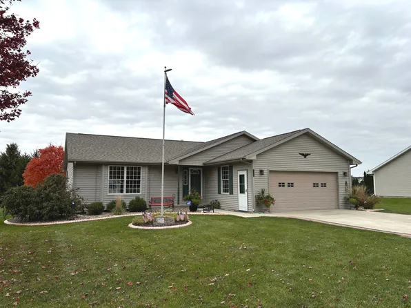 700 E Grand Ave, Saint Joseph, IL 61873