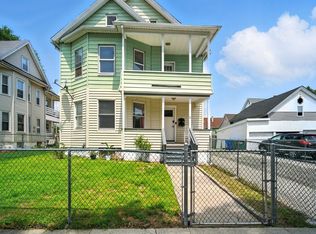 16 Laurel St, Springfield, MA 01107