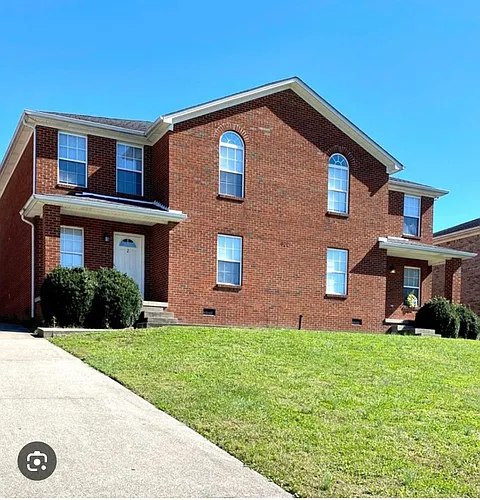 626 Hampton Way Photo 1