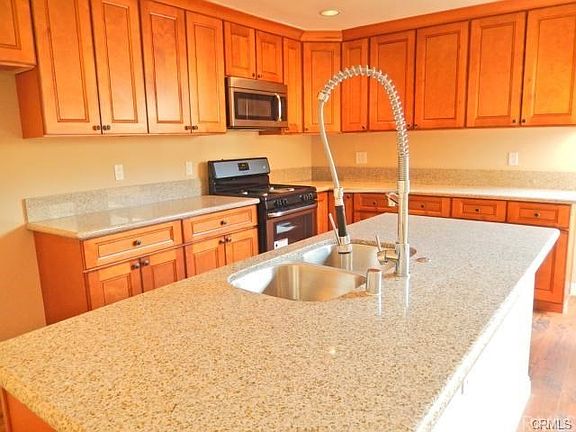 5th image of 2902 Barrington Ct