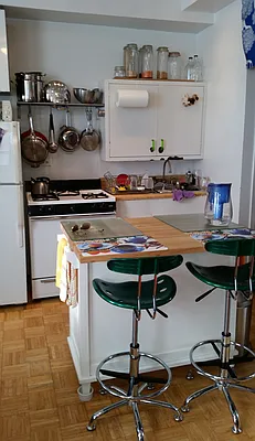 Rented by BuySell Real Estate Inc | media 38