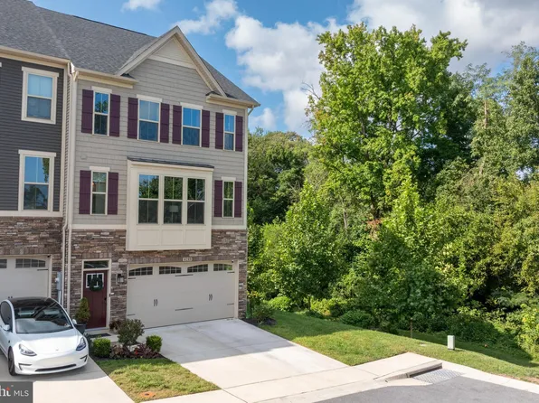 8289 Kippis Rd, Millersville, MD 21108