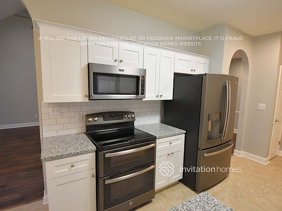 5th image of 2367 Eagle Glen Ct