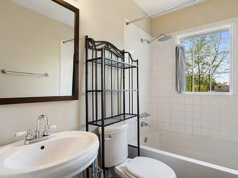 12506 Live Oak Dr — Photo 15