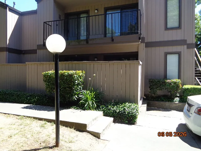 1801 Marshall Rd #907 — Photo 2