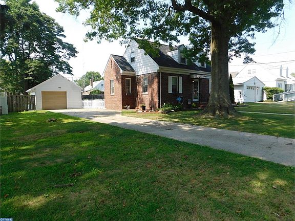 3rd image of 305 Hamilton Ave