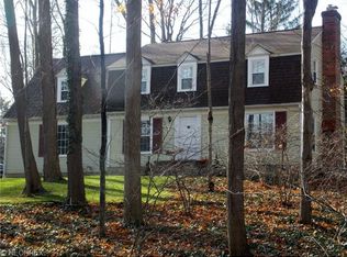 2400 Cambridge Dr, Hudson, OH