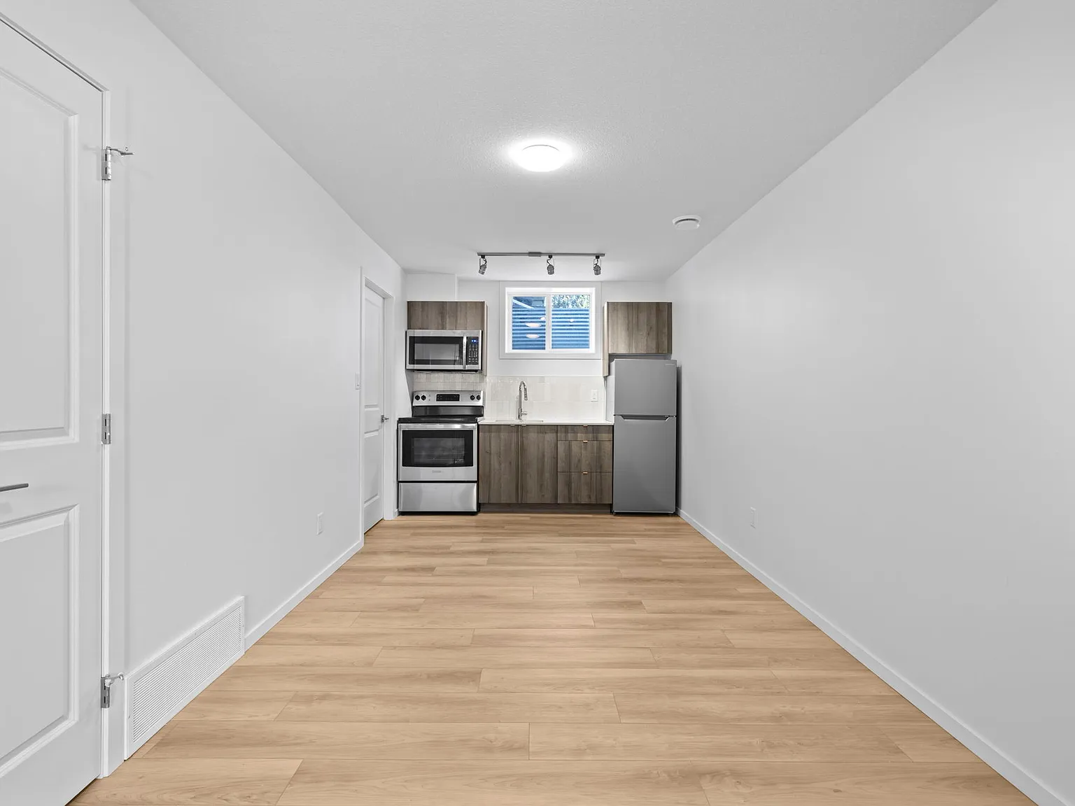 1 bed, 1.0 bath, 600 sqft, $1,025 — Photo 3