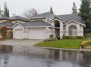 2206 Broadstone Dr, Roseville, CA 95661