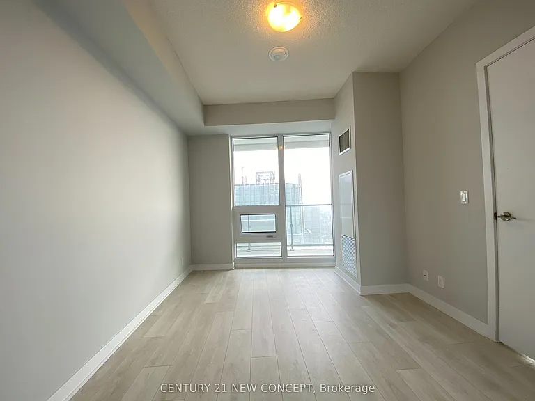 2221 Yonge St #5006 — Photo 17