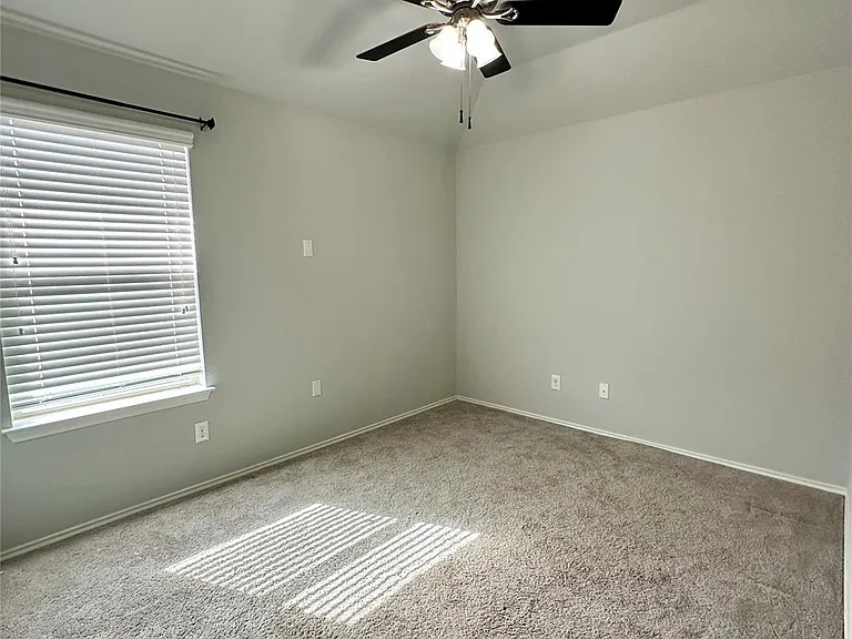 117 Chickadee Ln — Photo 17