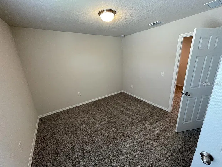 407 Legacy Loop — Photo 37