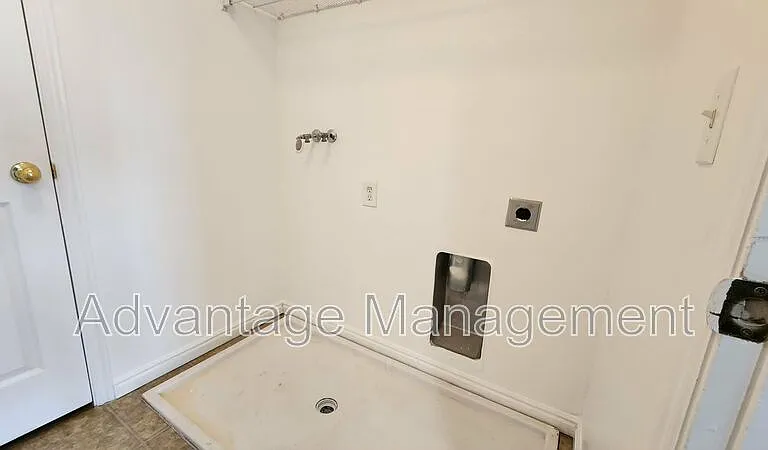 105 W Daybreak Ln — Photo 16