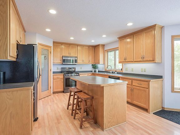 2nd image of 890 160th Ln NW
