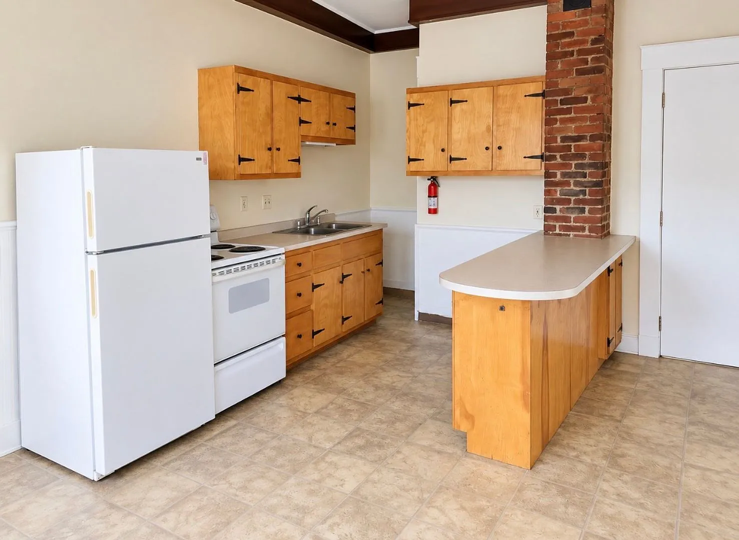 617 Depot Street — Photo 1