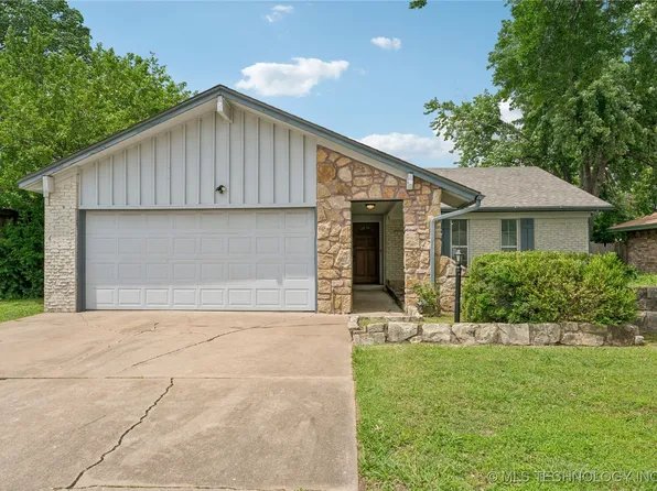 10715 E 29th St, Tulsa, OK 74129