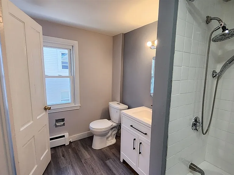 119-121 N Main St #119 — Photo 11
